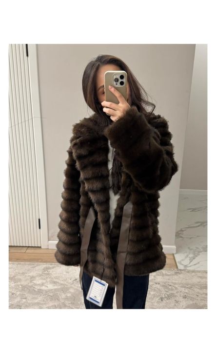 Зеркало,табуретки