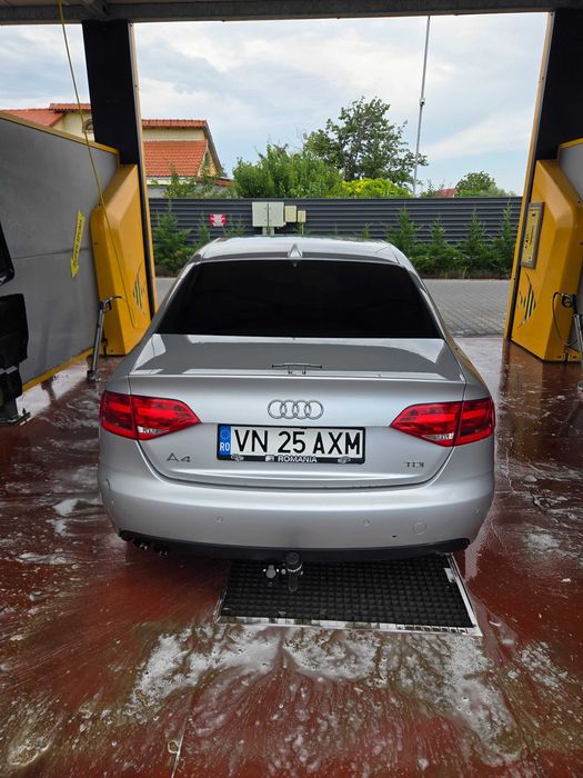 Audi a4 2011.