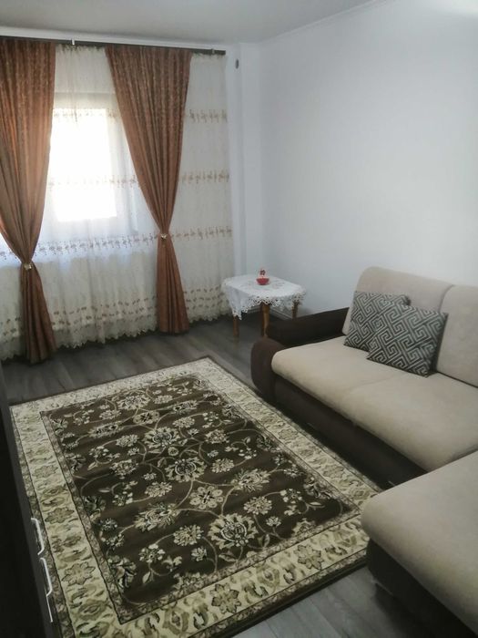 Persoana fizica, inchiriez apartament 1 camera decomandat in zona PASAJ OCTAV BANCILA