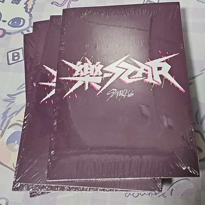 Альбом Stray Kids Rockstar