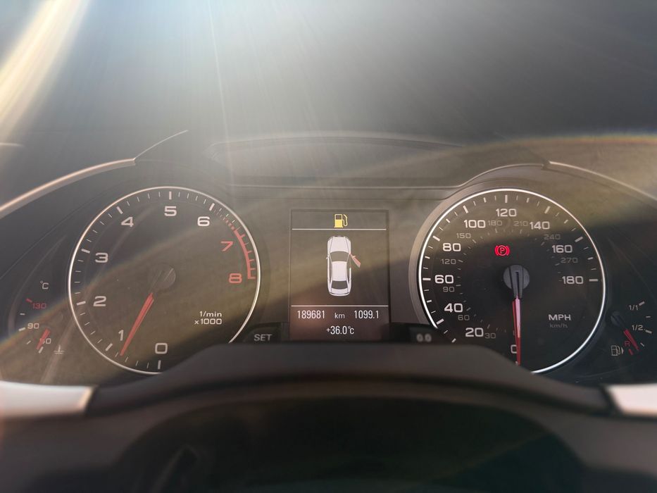 Audi A4 B8 dreapta