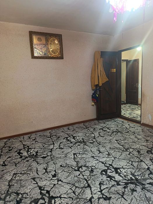 Срочно продаётся 3 комнатный  квартира