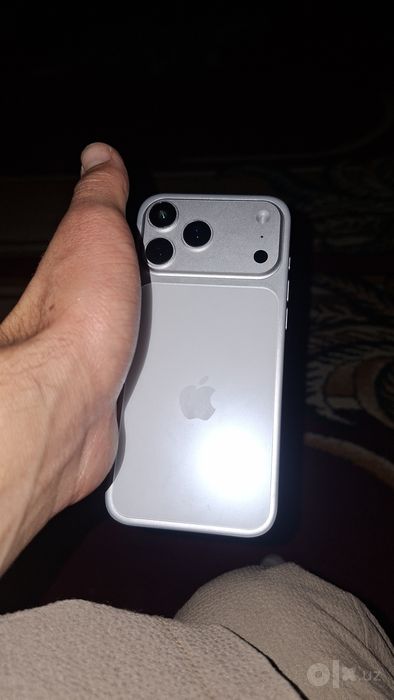 Iphone 17 pro max xitoy