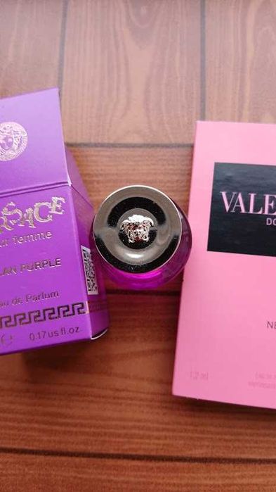 Miniparfum Versace Dylan Purple EdP 5 ml + cadou