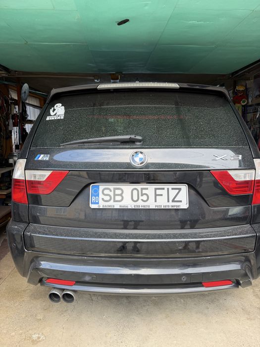 Bmw x3 culoarea negru
