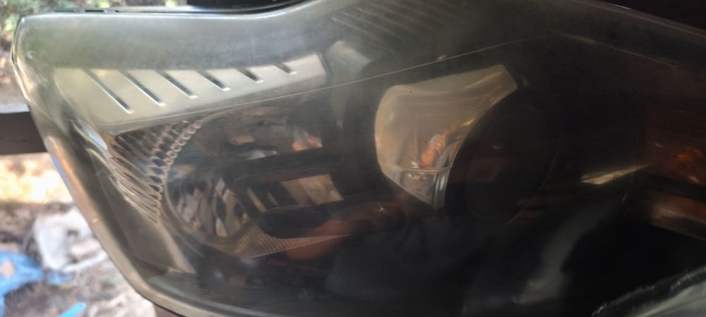 De vânzare faruri focus preț pe ambele