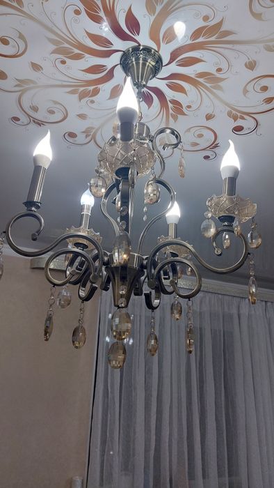 ЛЮСТРА. Продам люстры