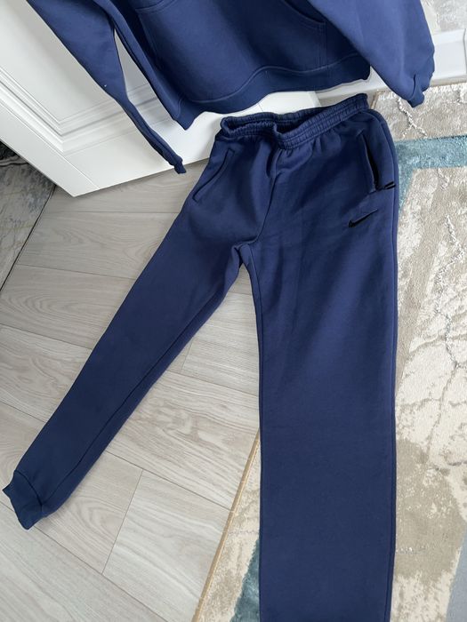 Мужской киімдер сатылады