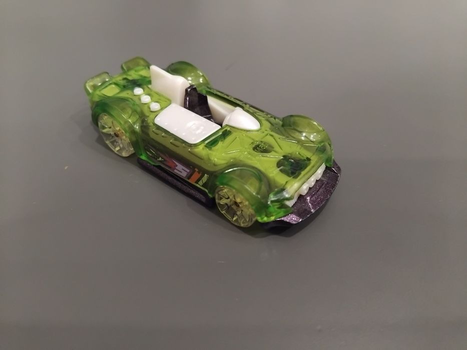 Машинки Hot Wheels