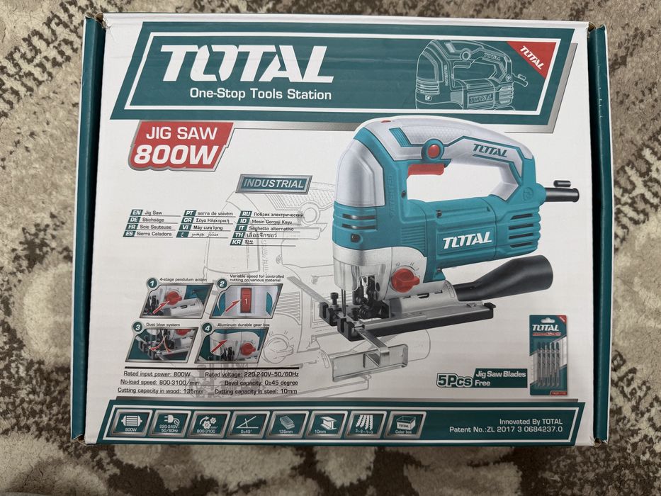 Продам лобзик Total