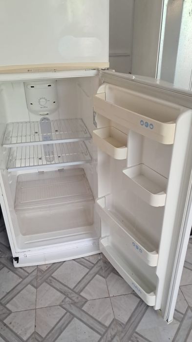 Холодильник Midea