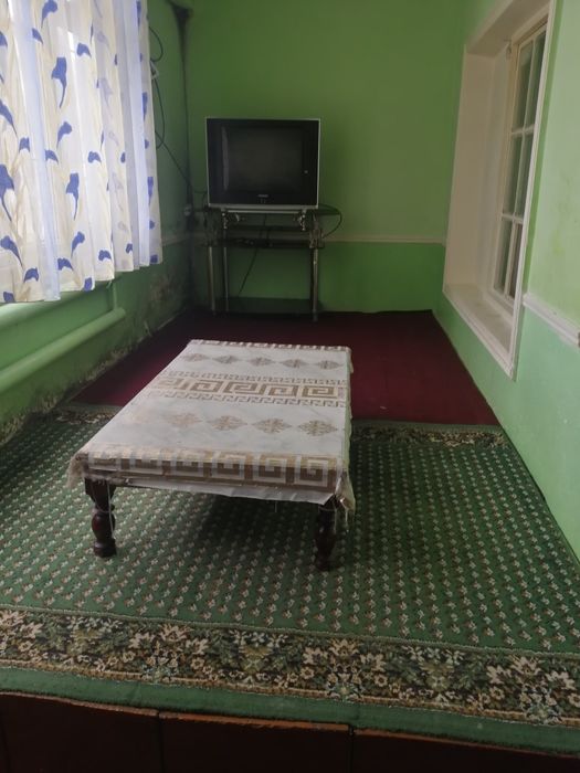 3 xonali kvartira ijaraga beriladi.