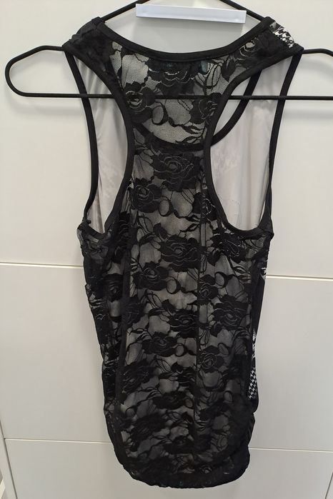 Сет от 2бр. дамски потничета