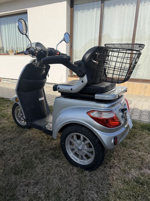 Tricicleta electrica scaun electric scuter electric carucior electric carut electric handicap dizabilitati batrani dezabilitati