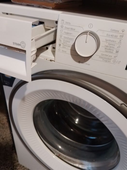 Продавам пералня Beko в добро състояние  още е гаранционна.