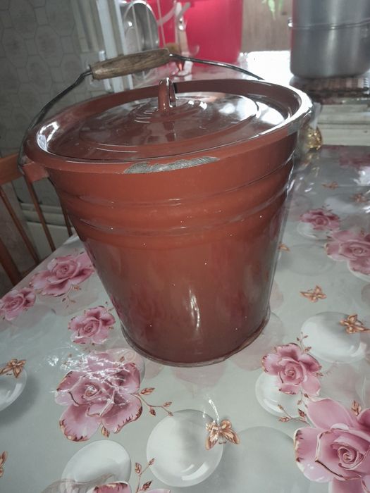 Продается 10- литровое эмалированное ведроро