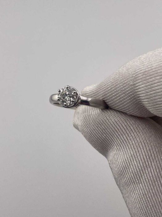 Кольцо помолвочное Damiani