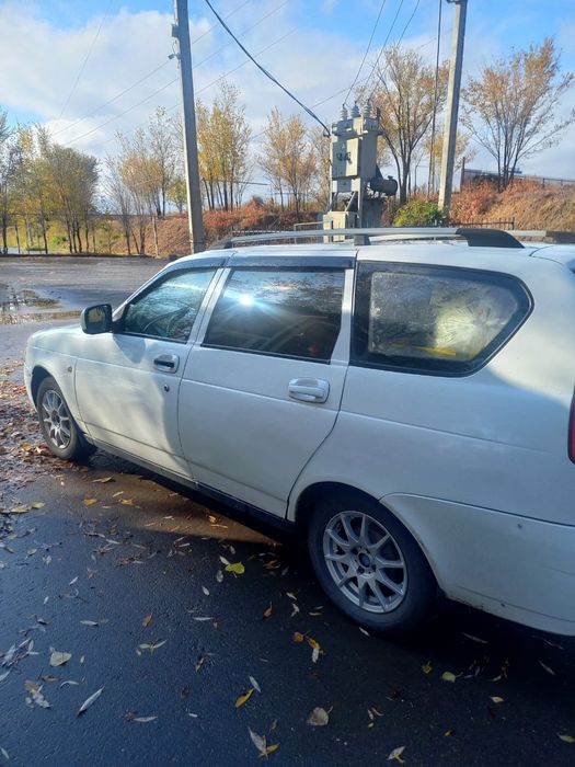 Продам приора универсал