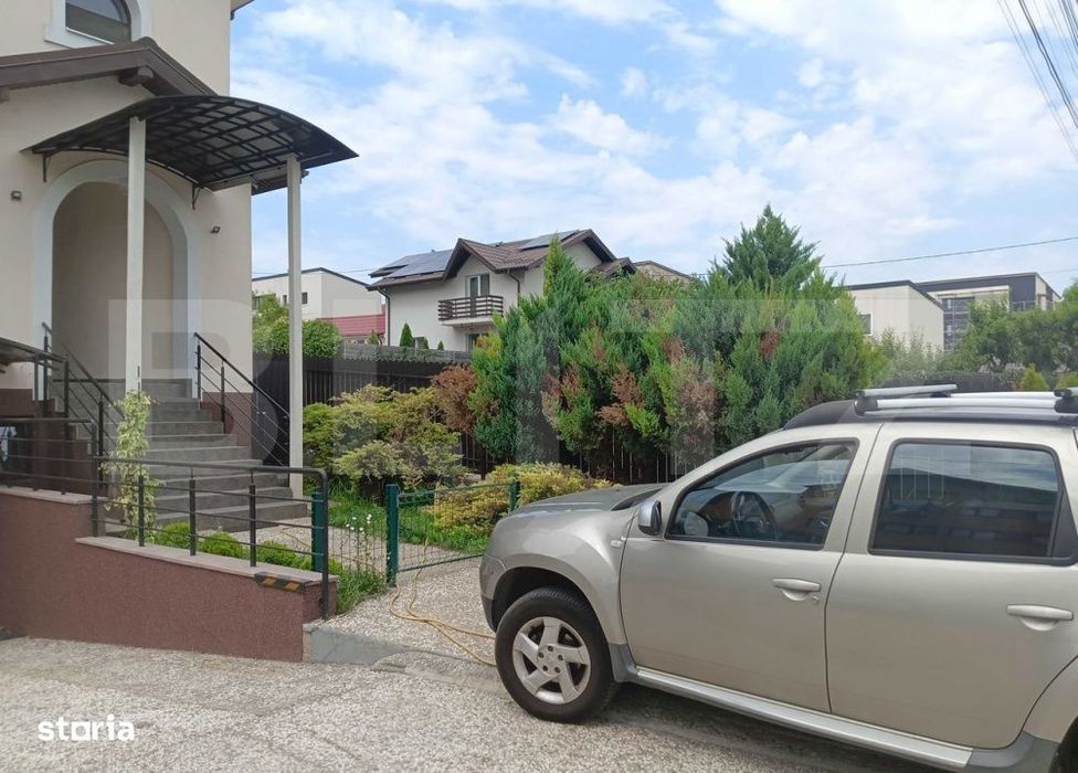 BLITZ – Apartament 3 camere la parter de vila | Intrare separata |