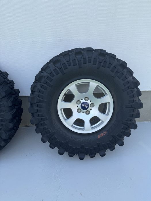 CST CL-18M 35x10.5x16