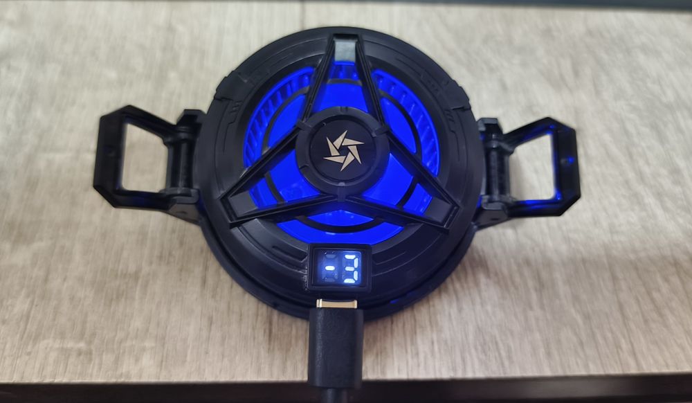 Кулер для телефона