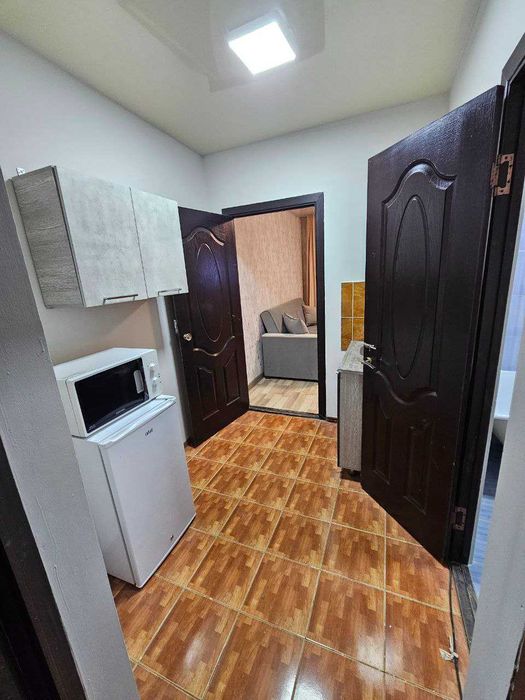 Аренда 1 комнатной кв. ТОЛЬКО СЕМЬЯ ЗАГС Депозит 100 у. е. Маклеру 50%