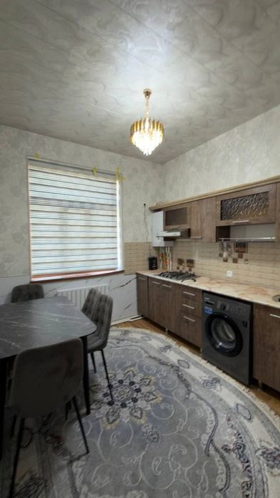1хонали  5каватда 5каватлик янги гиштлик домдан 6микрорайон
40м2
5кава