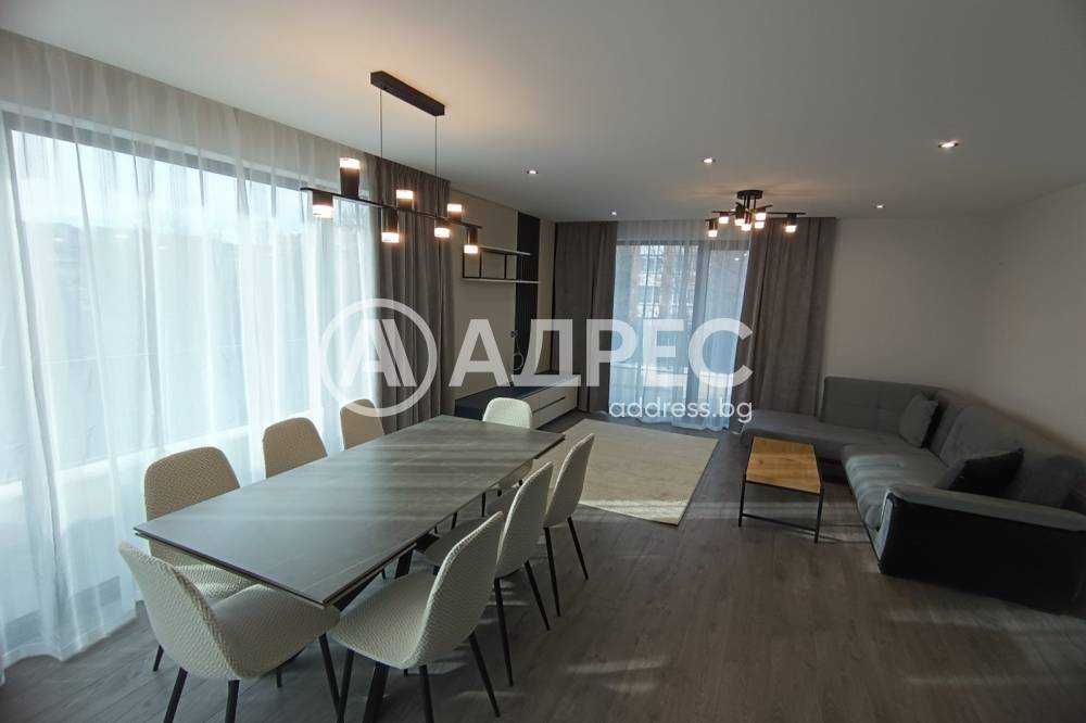 Дава се под наем Тристаен апартамент в Разград, Център - 130 кв.м за 1200 € - Снимка #1