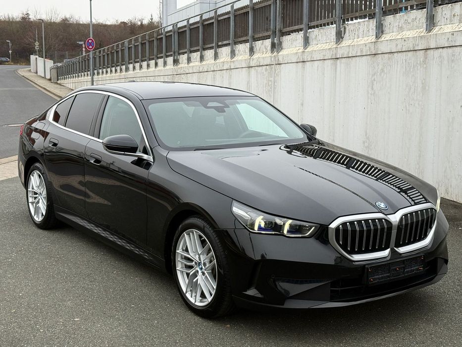BMW 5 Series 2024 — imagine 4