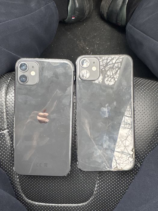 Продам 2 айфона 11