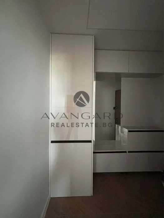 оф.25735 АКТ 16! Обзаведен тристаен ТРАКИЯ