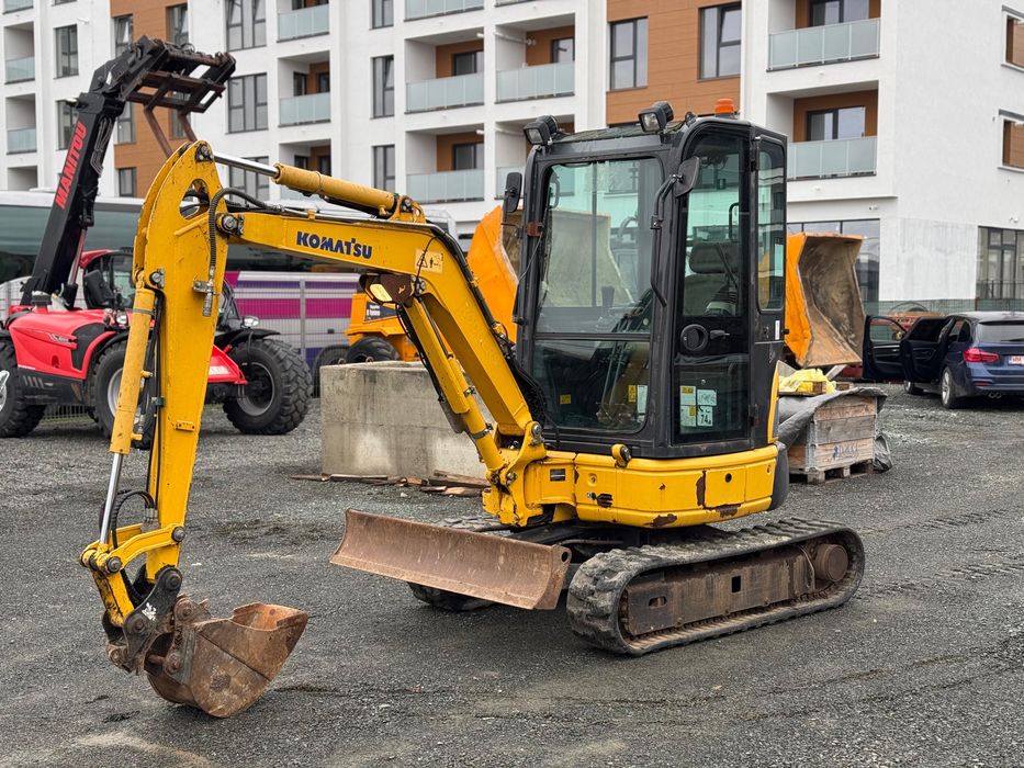 Excavator komatsu PC26MR-3 an 2017 ore 1900