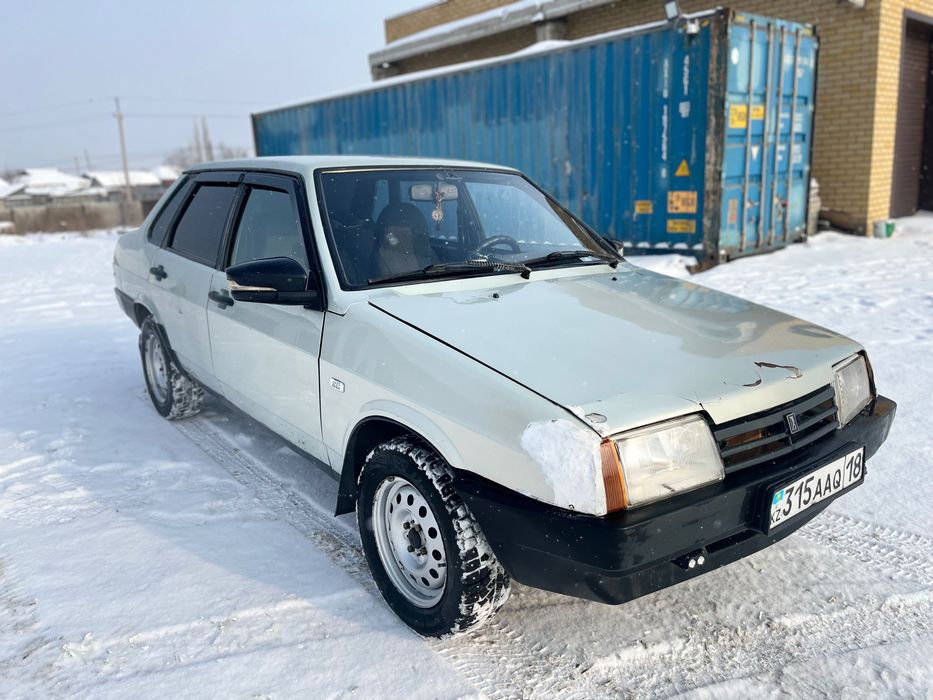 Продам машину 21099