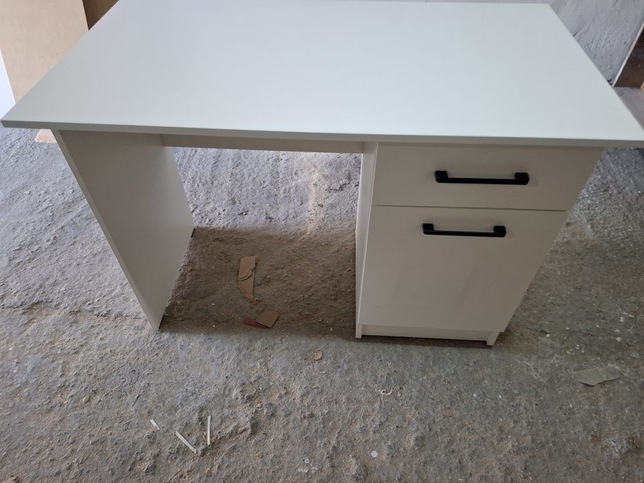 Стол офисный письменный компьютерный