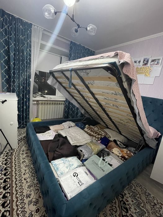 Кровать двухспальная 180*200