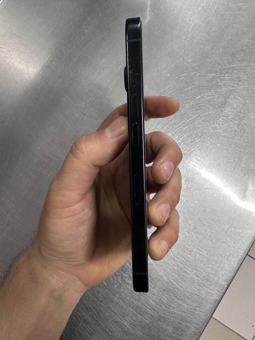 Продам айфон 16 про