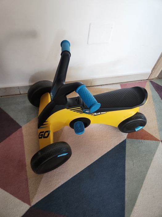Kart cu pedale pentru copii