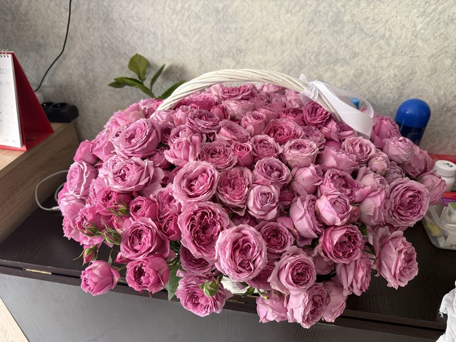 Букет цветов в корзине