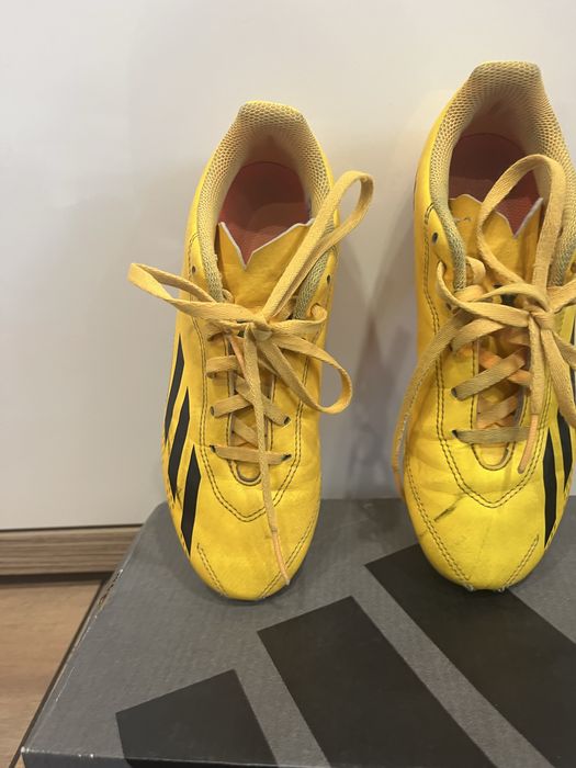 Детски бутонки Adidas