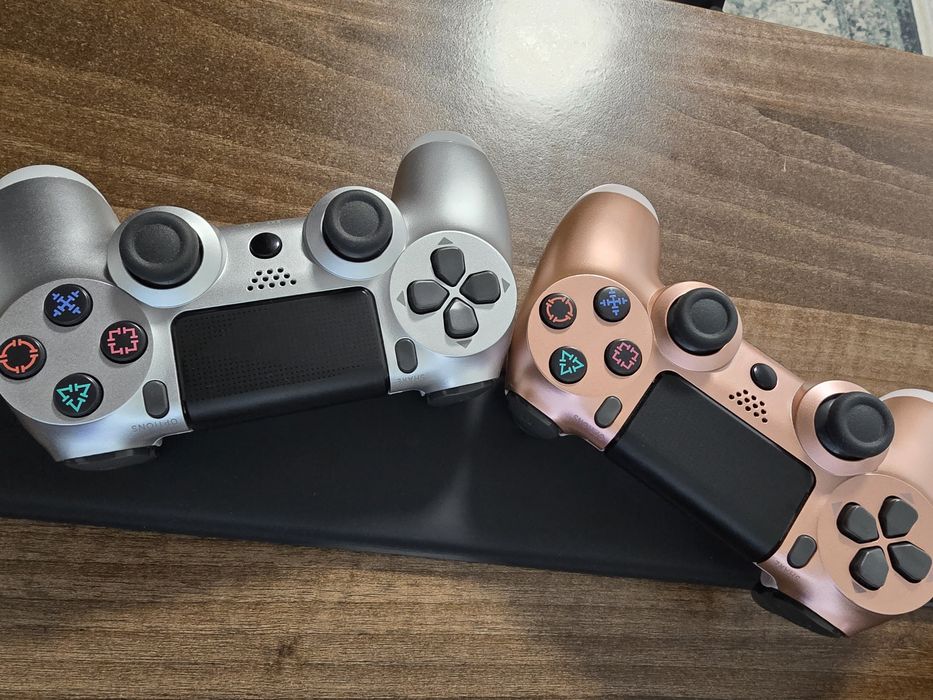 Controlere Dual Shock 4 - PC/PS4