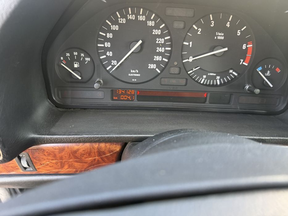 Vand bmw seria 7 E32 v12 IL