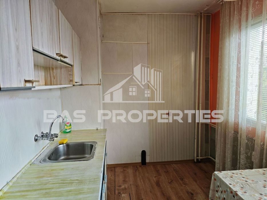 Продава се Тристаен апартамент в София, Разсадника - 65 кв.м за 2385 €/кв.м - Снимка #1