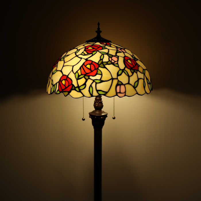 Настольные лампы торшеры ночники люстры тиффани