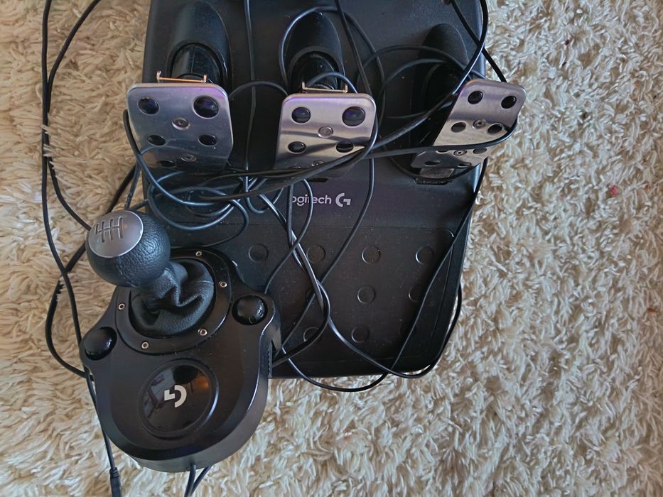 De vanzare volan ps4