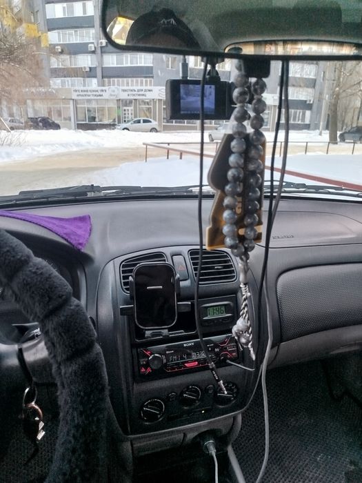 Продам Мазду 323