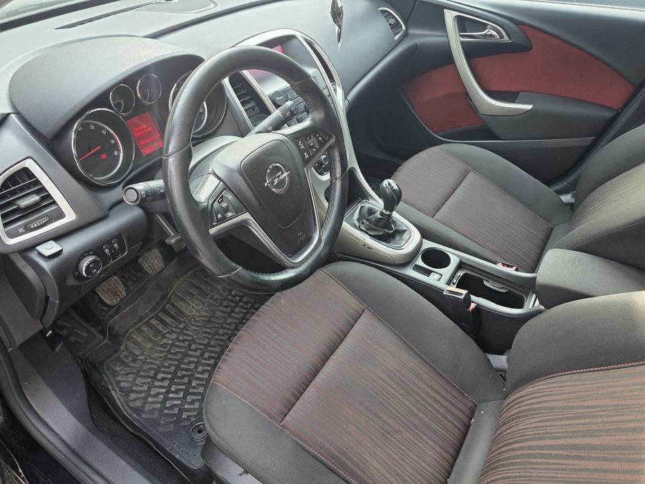 Opel Astra J 2011 GPL