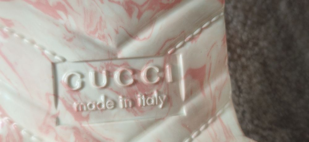 Мюли, босоножки или шлепанцы Gucci