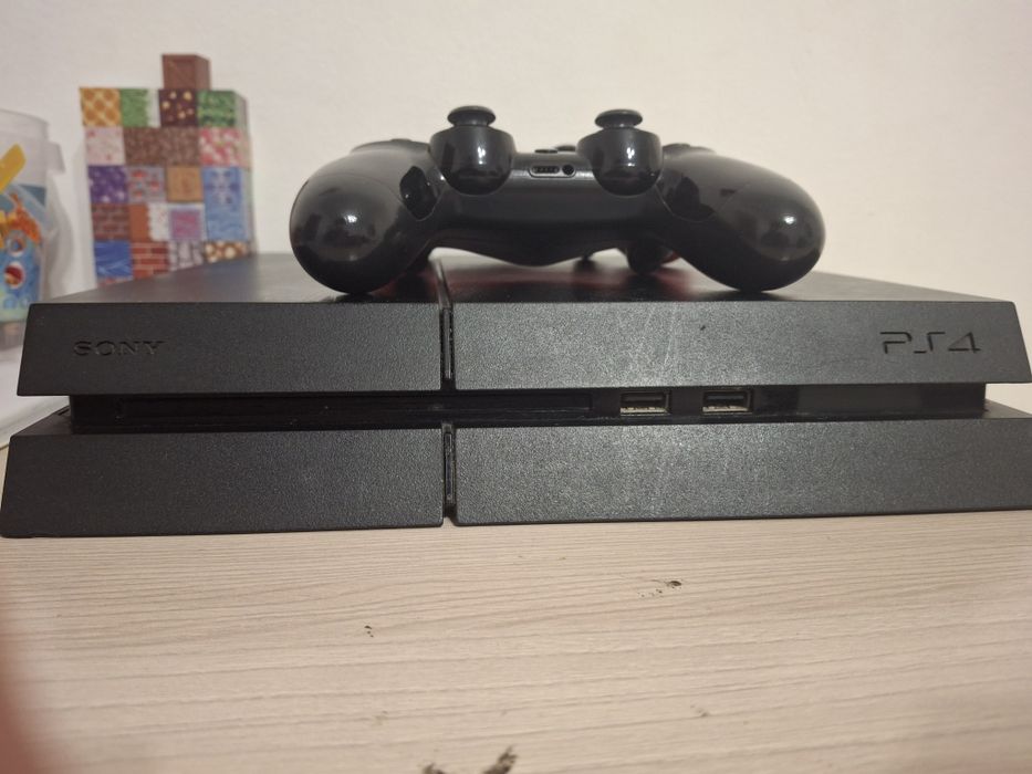 Playstation 4 FAT б/у