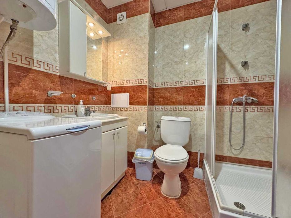 Продава се Двустаен апартамент в к.к. Елените - 60 кв.м за 2167 €/кв.м - Снимка #8