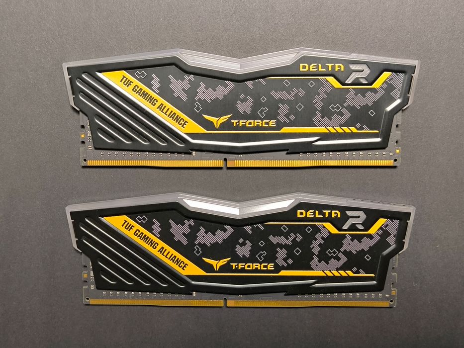 Памет 2x8GB DDR4 3200 Team Group T-Force Delta RGB TUF